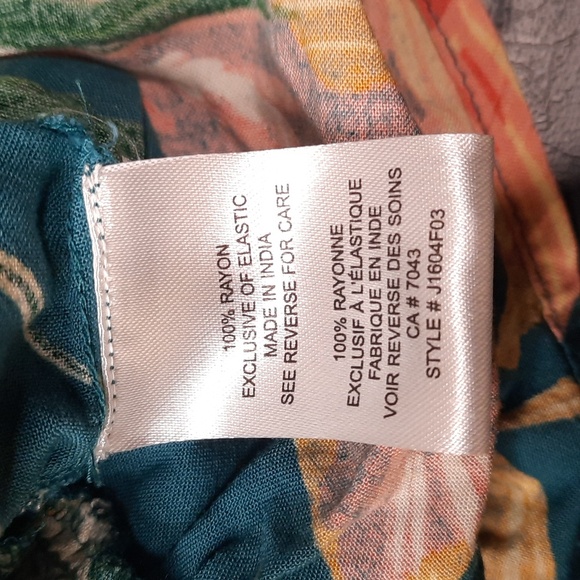 Patrons of Peace green tropical stretchy summer halter top, size small - Picture 7 of 7